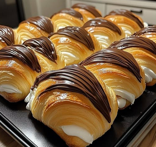 S&#8217;mores Crescent Rolls: The 4-Ingredient Indoor Campfire Treat
